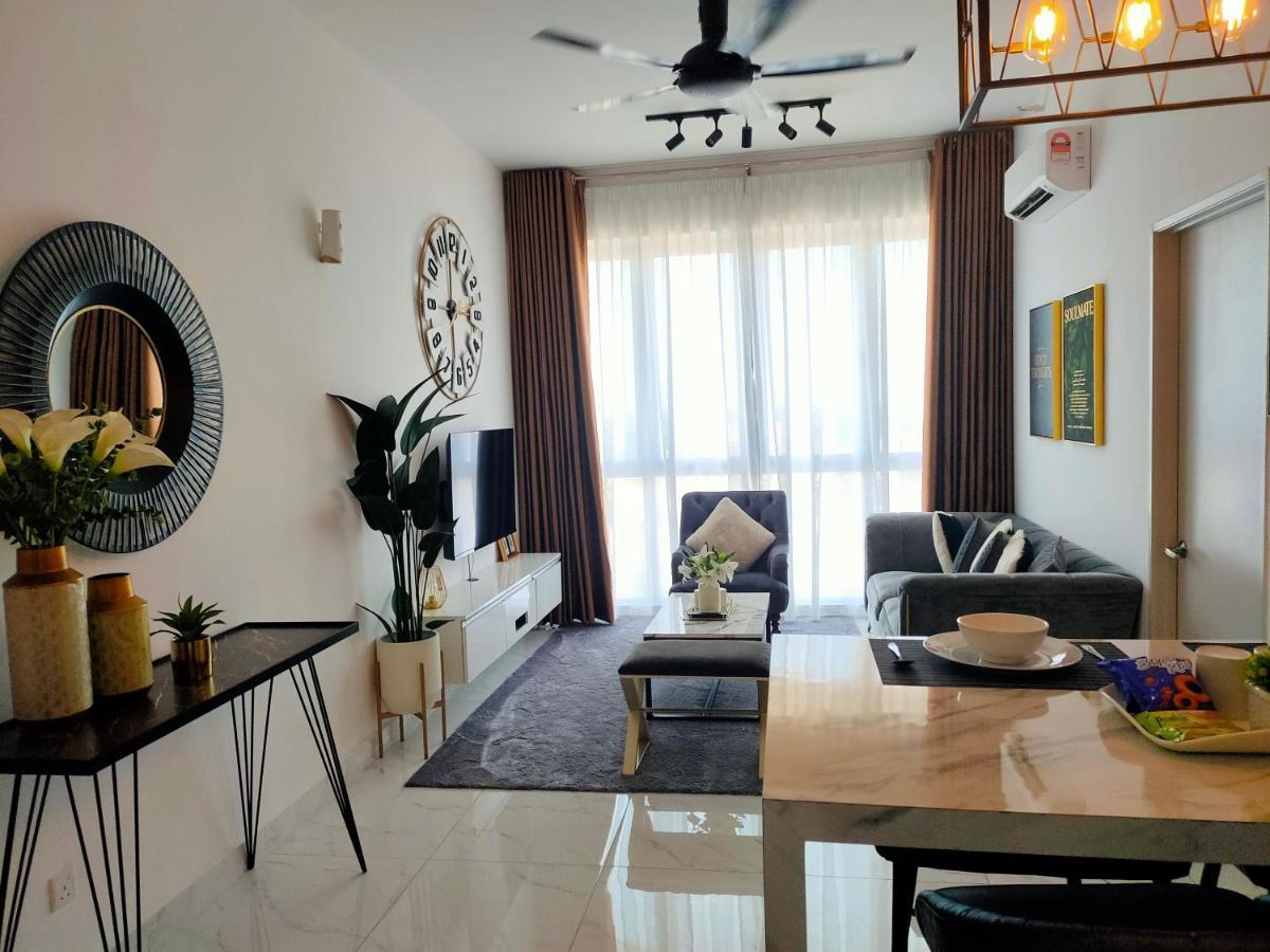 Izz'Man Homestay Level 33 Troika 哥打巴鲁 外观 照片